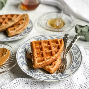 Waffle low carb de pasta de amendoim