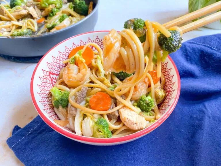 Receita de Yakisoba completo