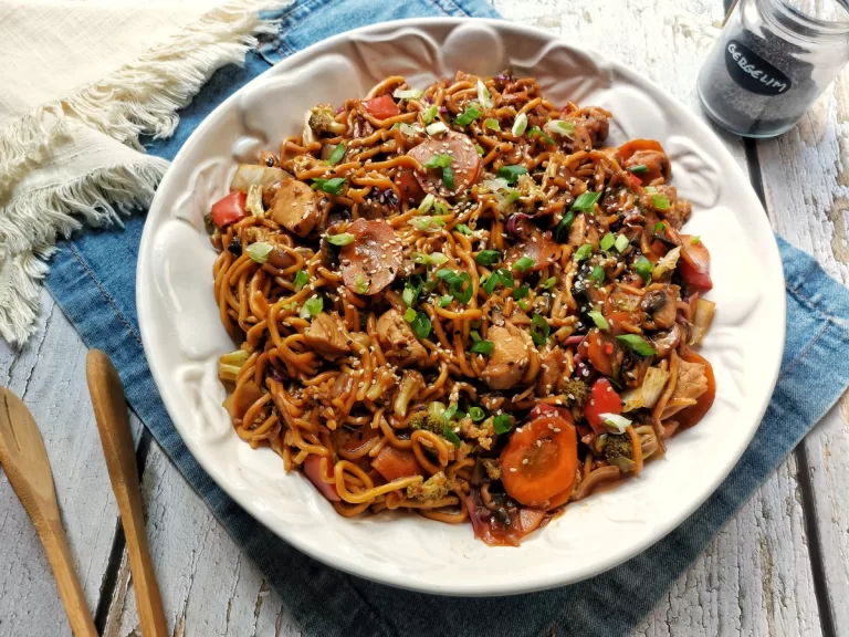 Receita de Yakisoba de frango